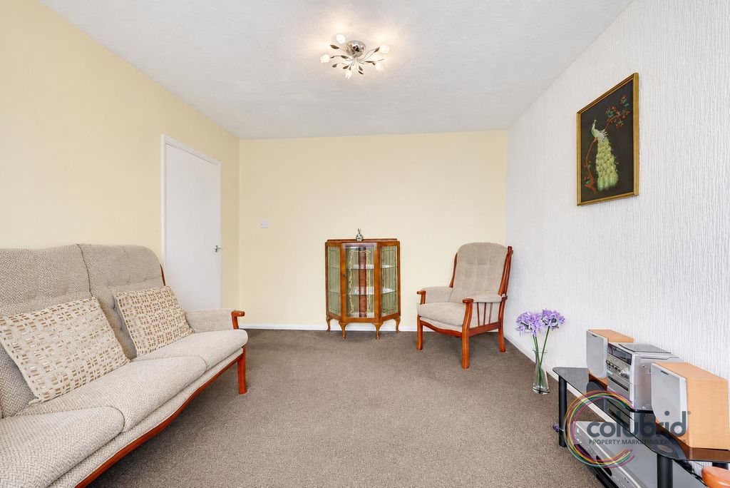 Property photo 3 of 18