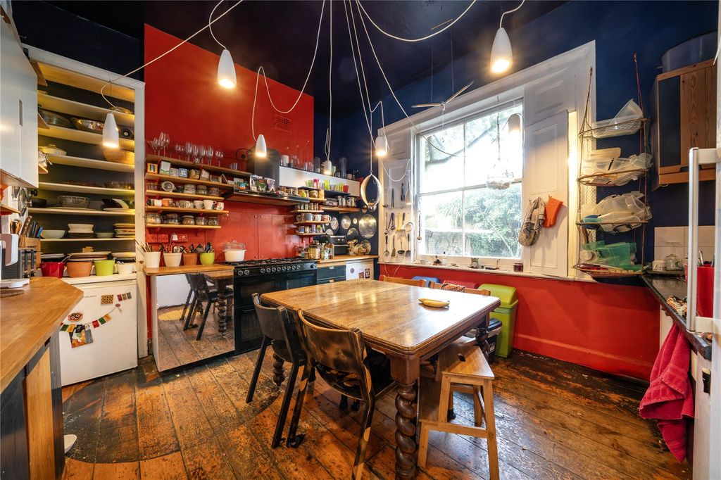 Property photo 2 of 11 Kitchen Diner