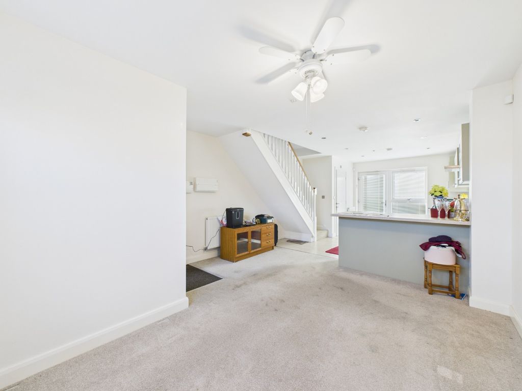 Property photo 3 of 13 4567448