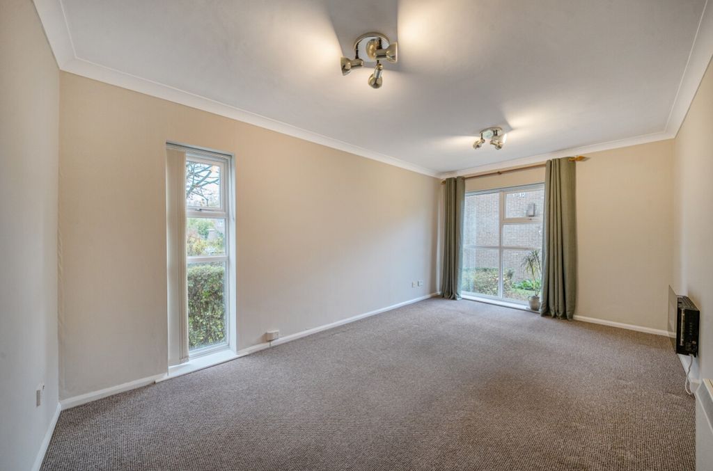 Property photo 3 of 8 Living Room