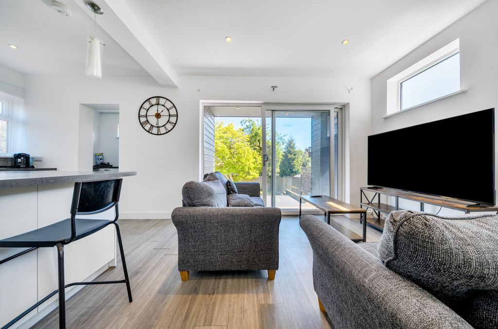 Property photo 2 of 22 1450705-8-69F35A7...
