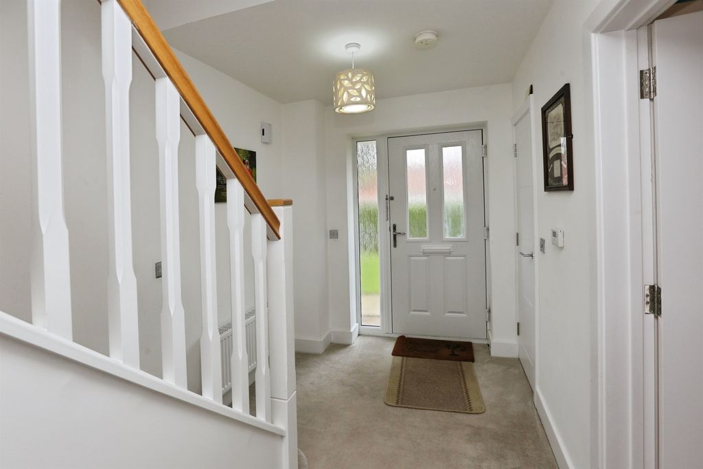 Additional image 9 of 3 bed semi-detached house for saleSandy Hill Close, Waltham Chase, Southampton SO32