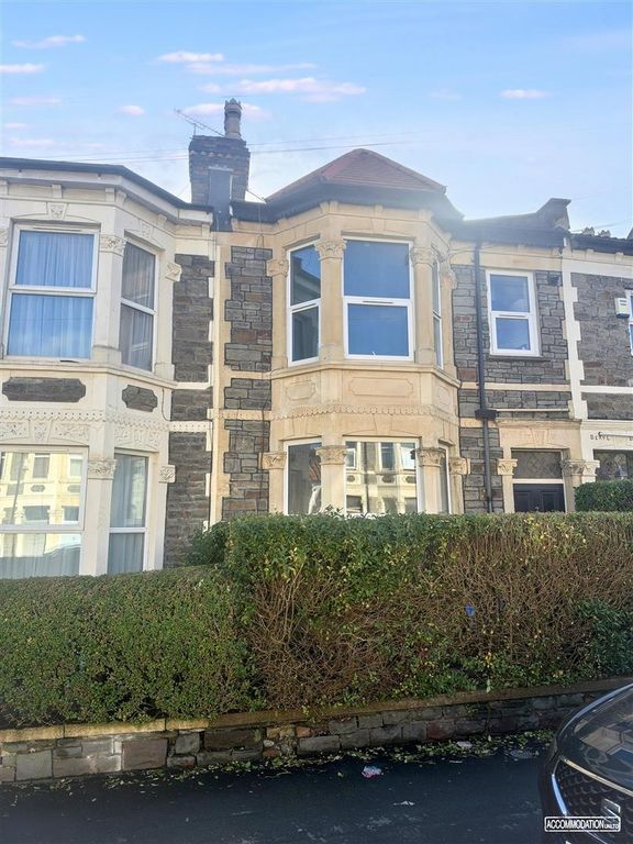 Property photo 2 of 15 Charming Period Terraced House Exterior...