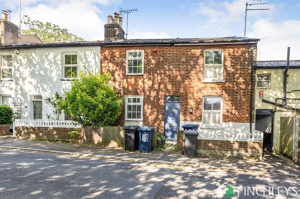 Property photo 1 of 10