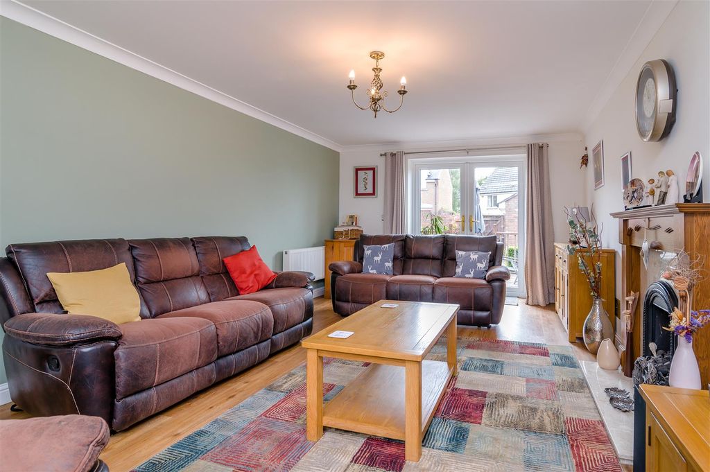 Property photo 3 of 24