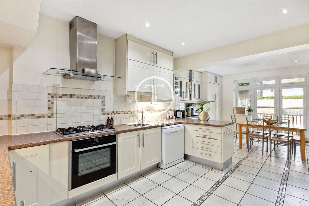 Property photo 3 of 11 Picture No. 04
