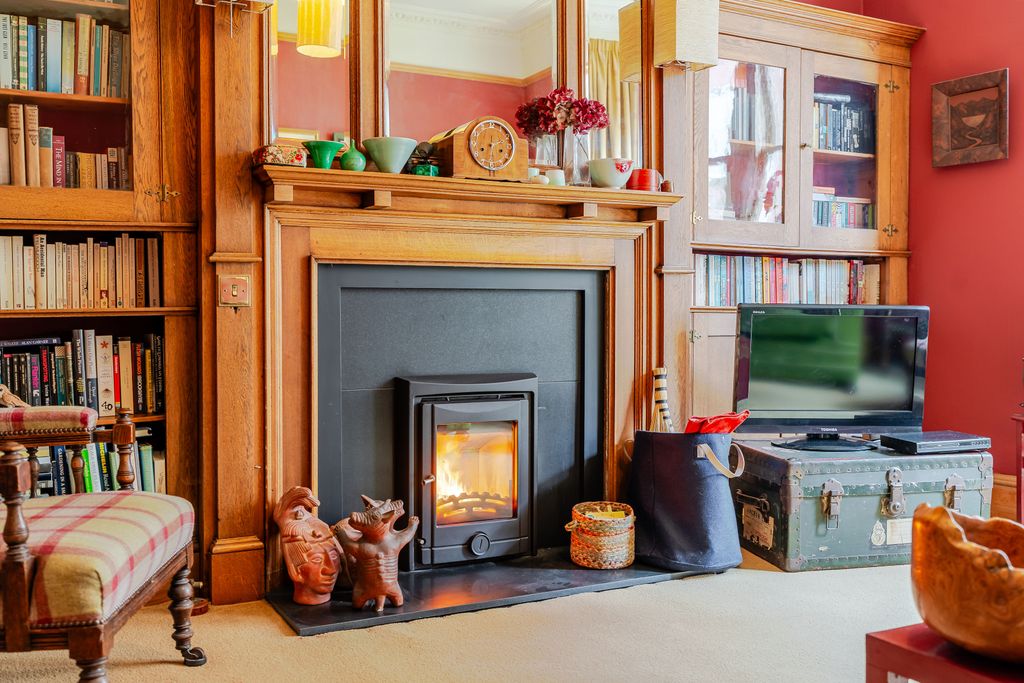 Property photo 3 of 19 Property Image 3