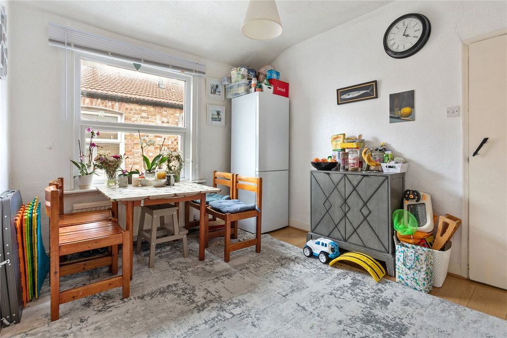 Property photo 1 of 8 Picture No. 08