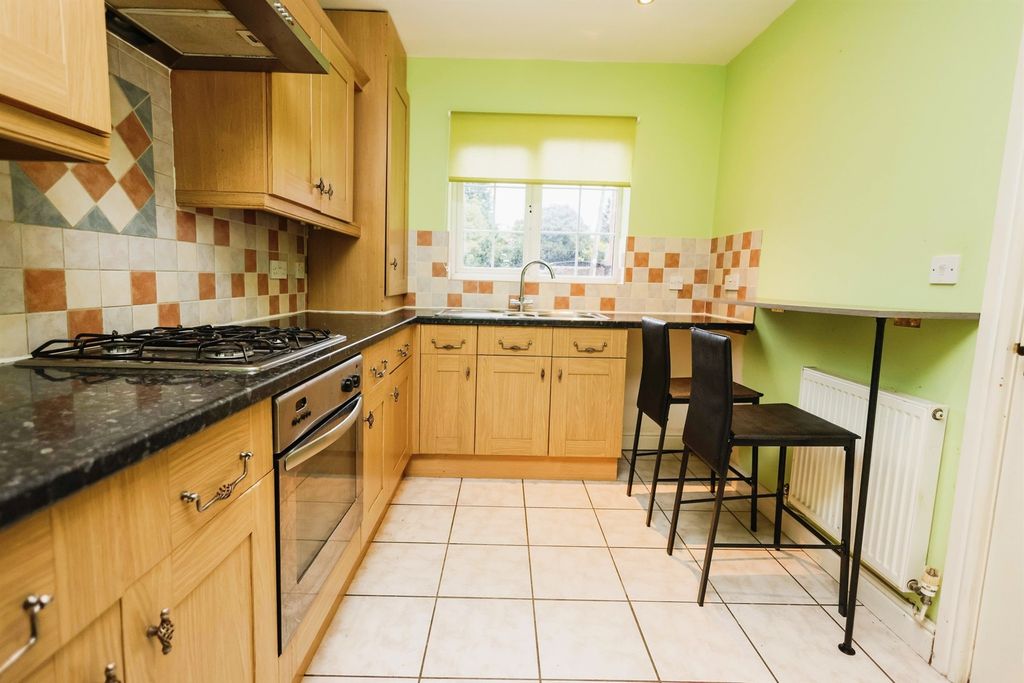 Property photo 3 of 13