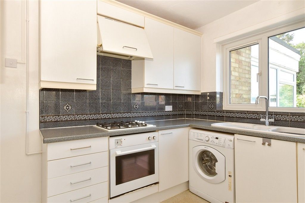 Property photo 2 of 14 Kitchen