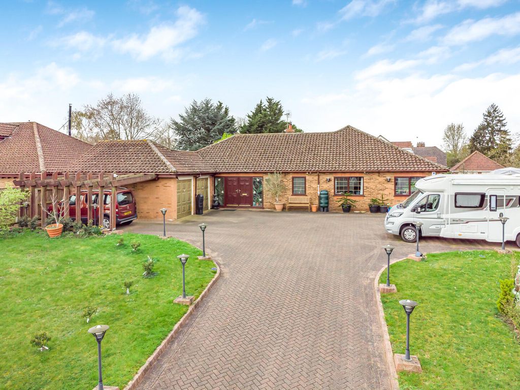 Property photo 1 of 33 18_77370-1.Jpg