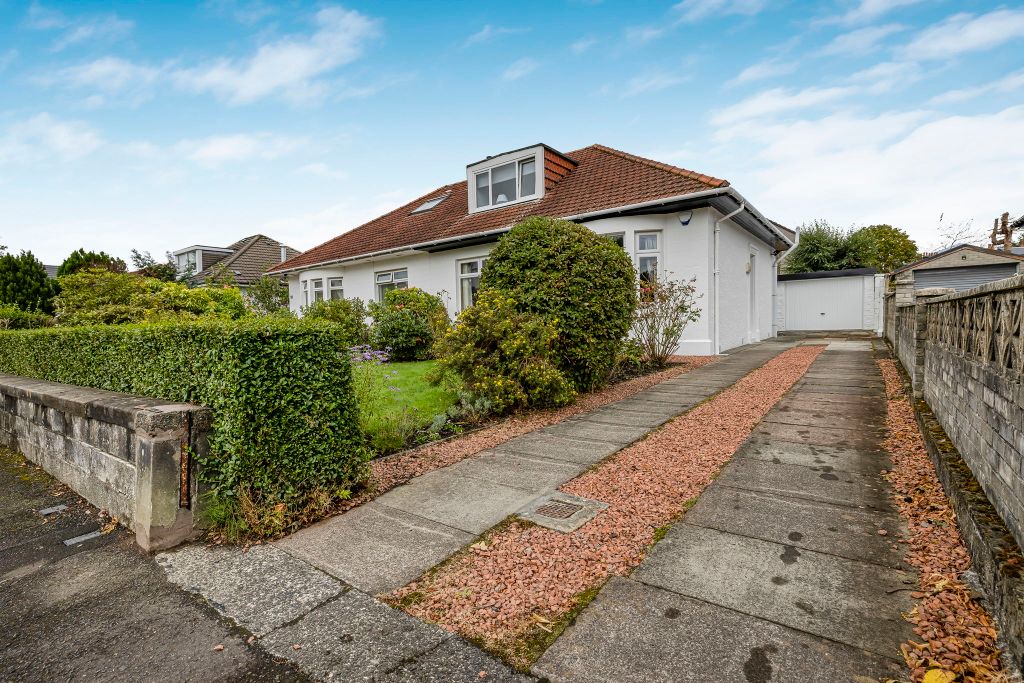Property photo 2 of 28