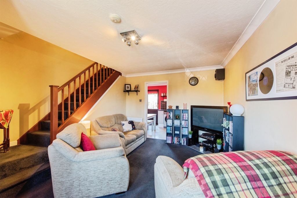 Property photo 2 of 16