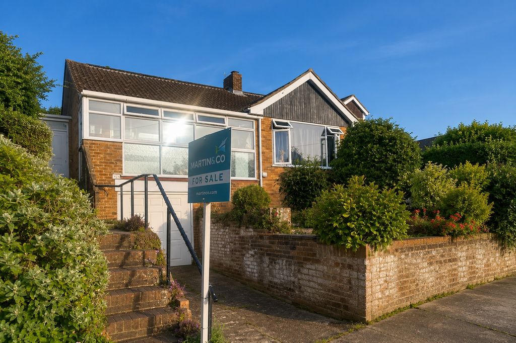 Property photo 1 of 26