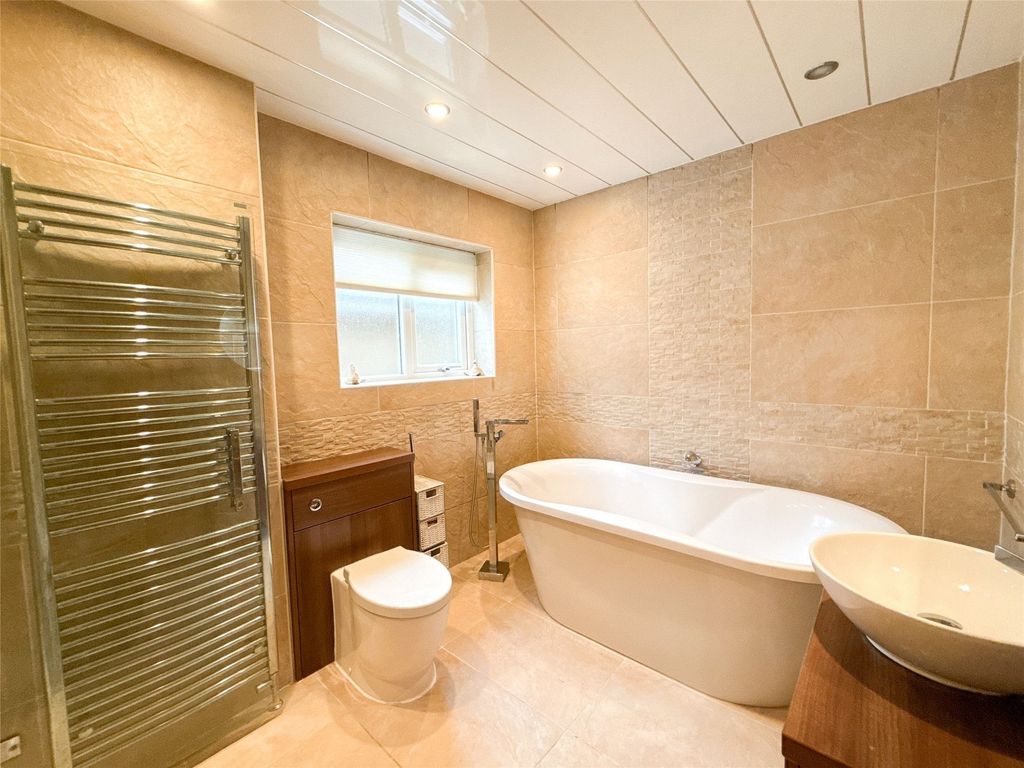 Property photo 3 of 12 Bathroom