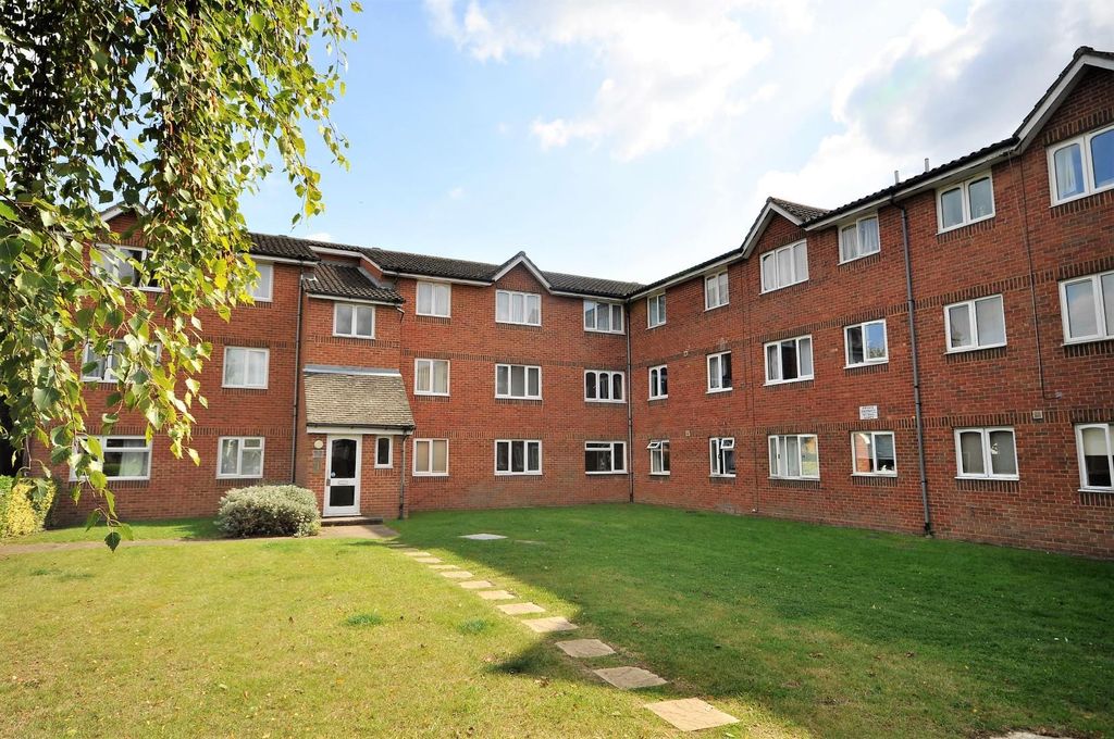 Property photo 2 of 10 Front Of Apartment