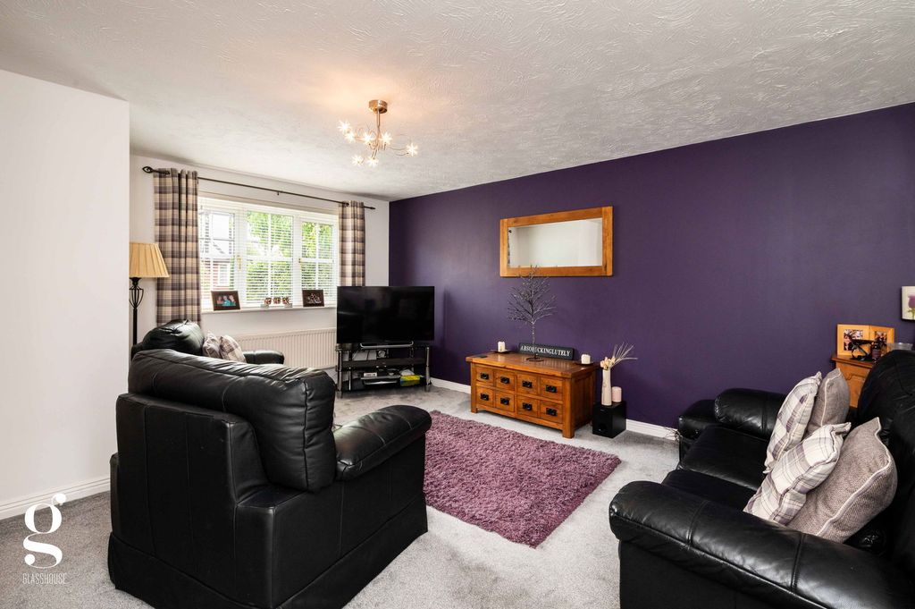 Property photo 3 of 31
