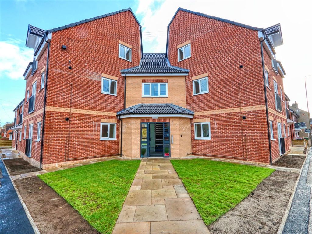 Property photo 1 of 13 Front
