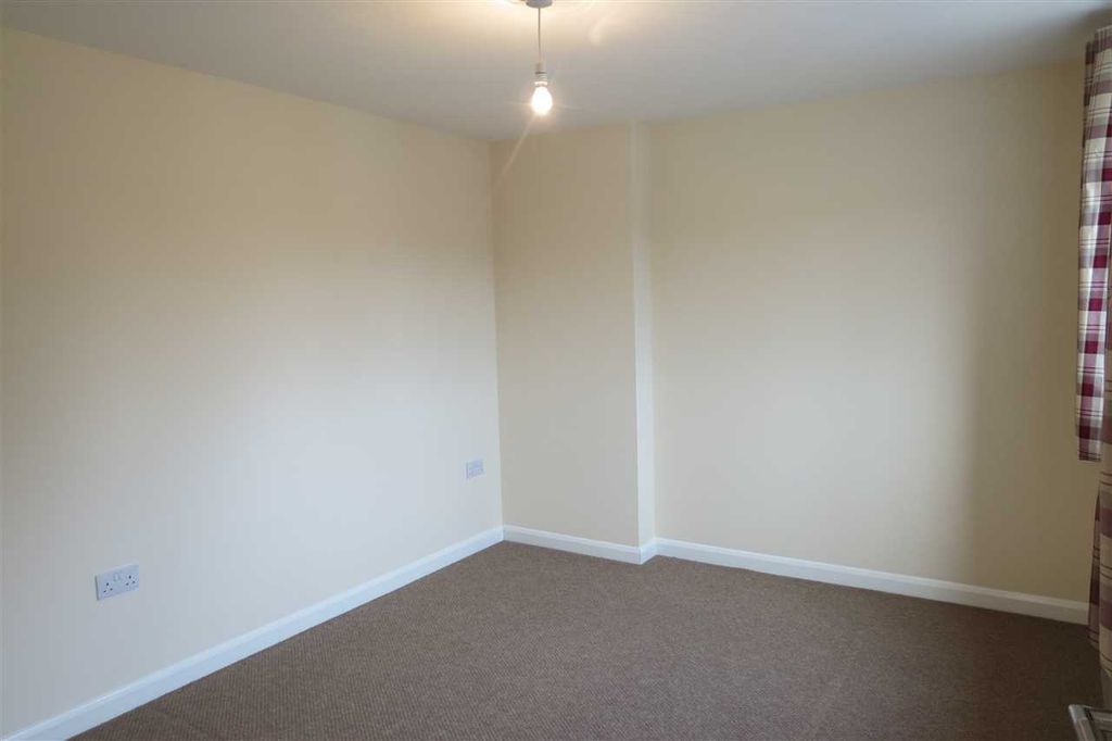 Property photo 3 of 6 Bedroom One: