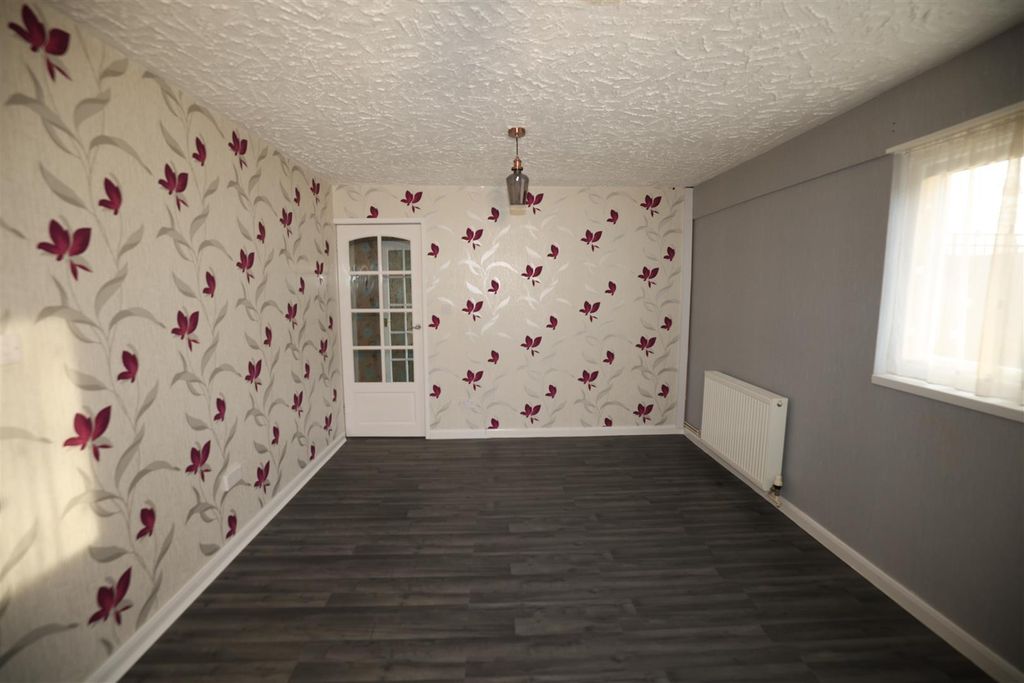 Property photo 1 of 12 R6__6292.Jpg