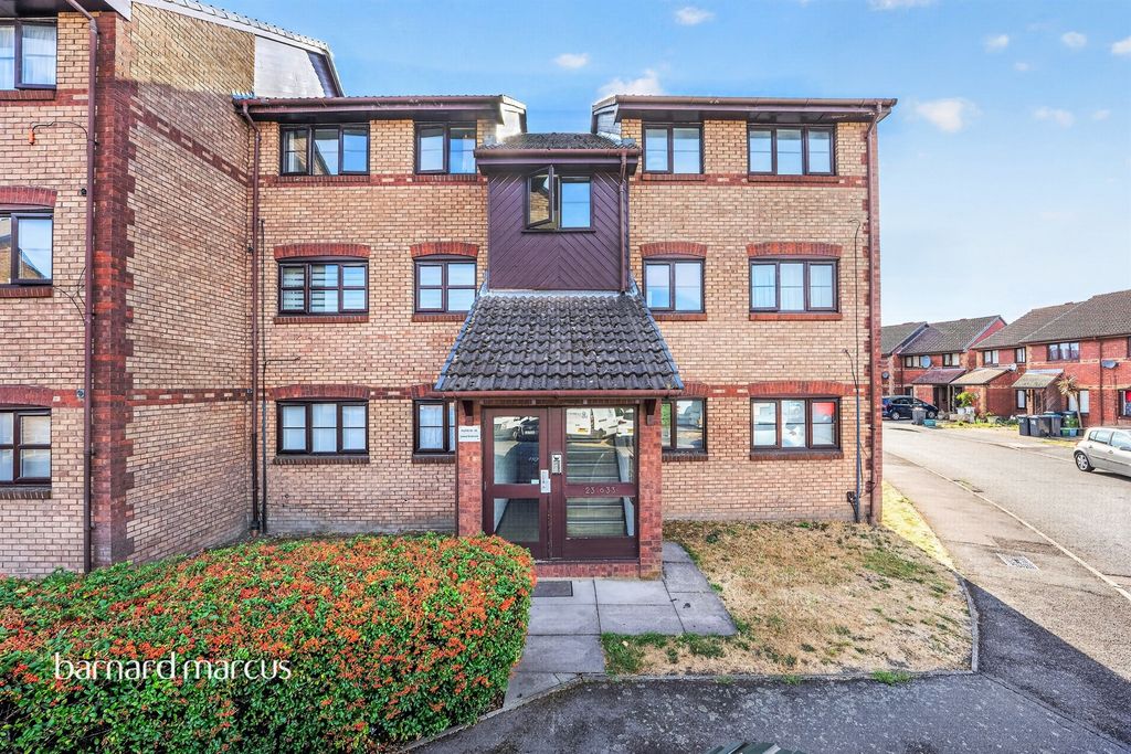 Property photo 1 of 20