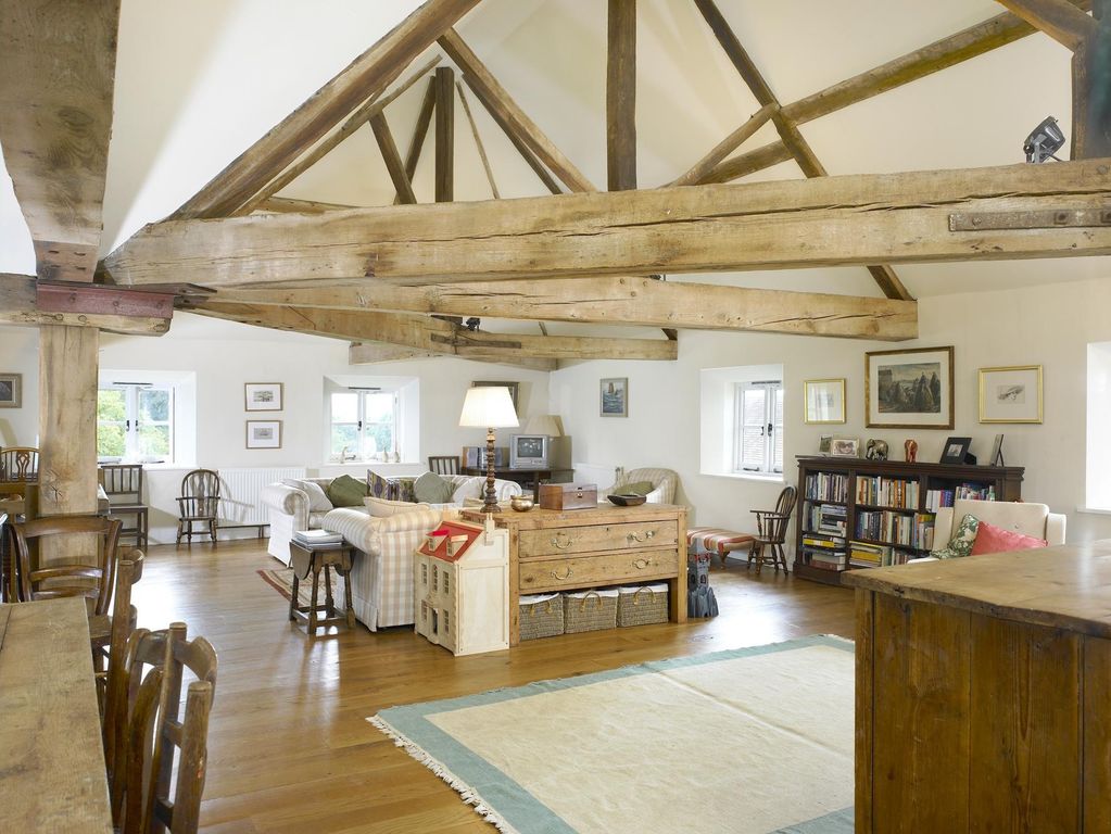 Property photo 3 of 9