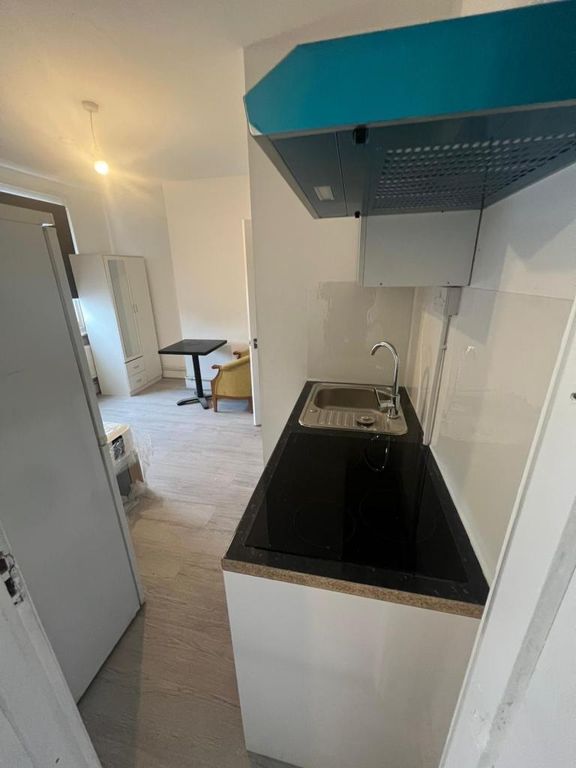 Property photo 2 of 8 Photo 2