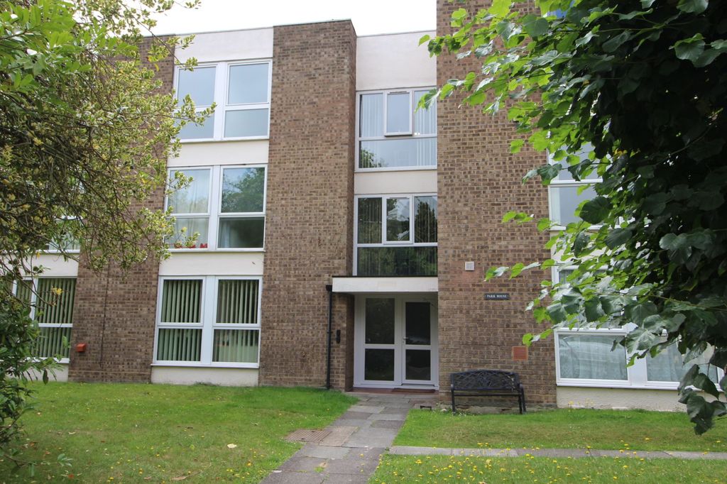Property photo 1 of 7 External