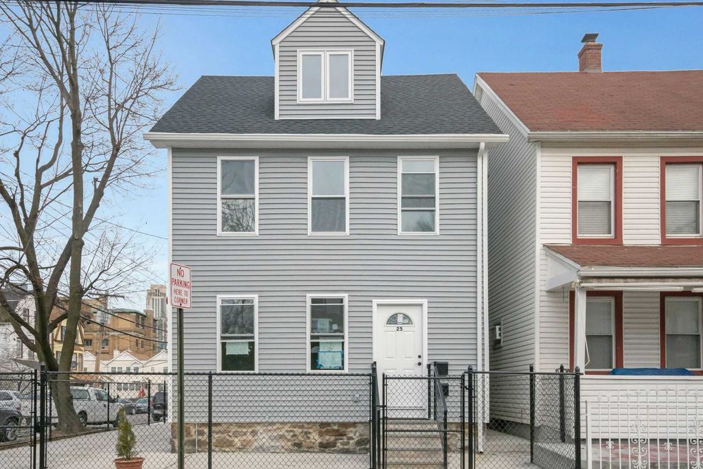 Property photo 1 of 29