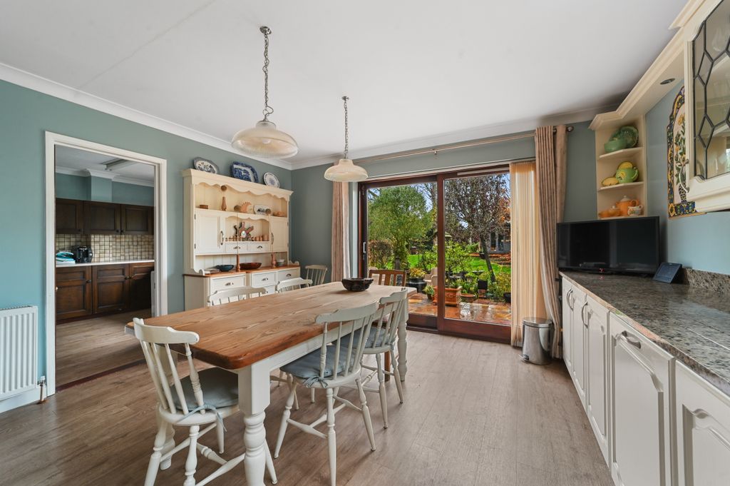 Property photo 2 of 47 Pt-Fc(Col)-Vinehouse-18