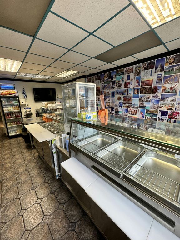 Property photo 3 of 8 Img_9337.Jpg