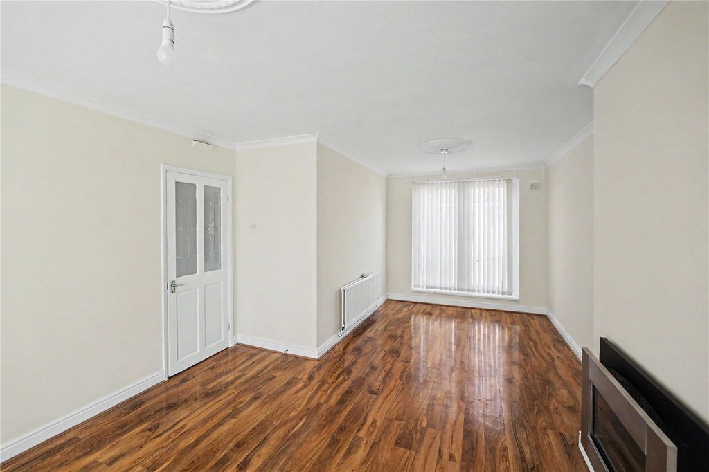 Property photo 3 of 15 Picture No. 03