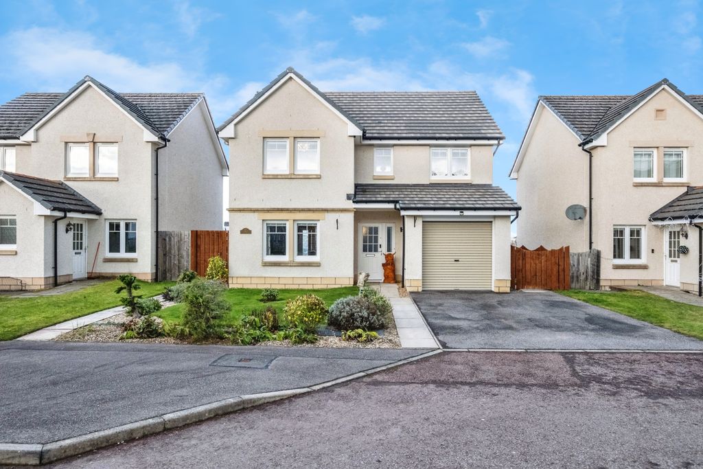 Property photo 1 of 15 The Property