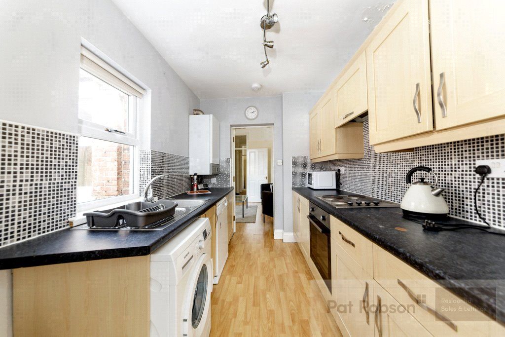 Property photo 2 of 9 Picture No. 13