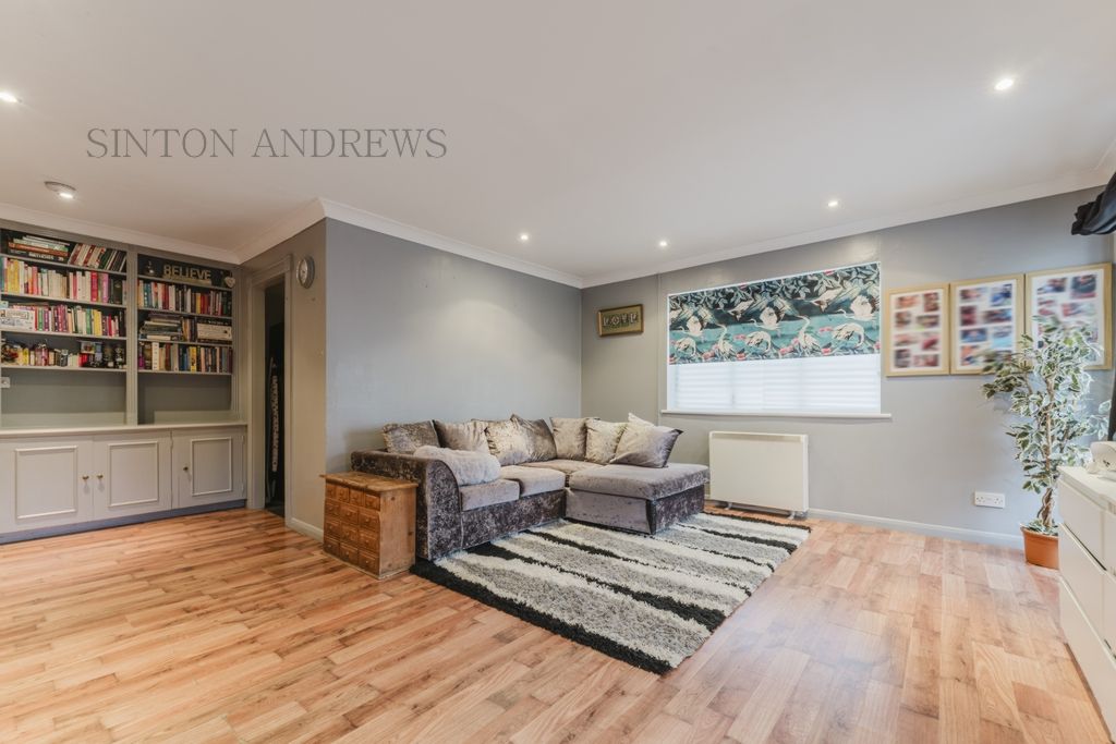 Property photo 3 of 17 Photo 3