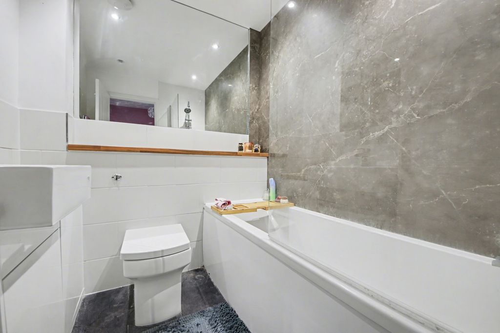 Additional image 2 of 2 bed terraced house for saleHulton Close, Waterside Park SO19