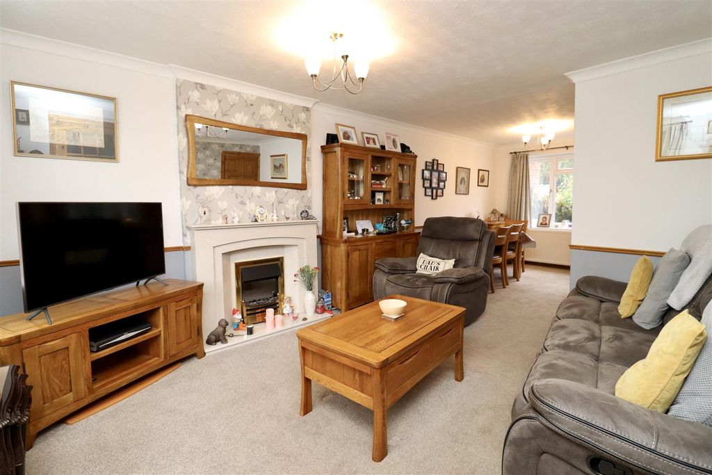 Property photo 3 of 12 Image00009.Jpeg