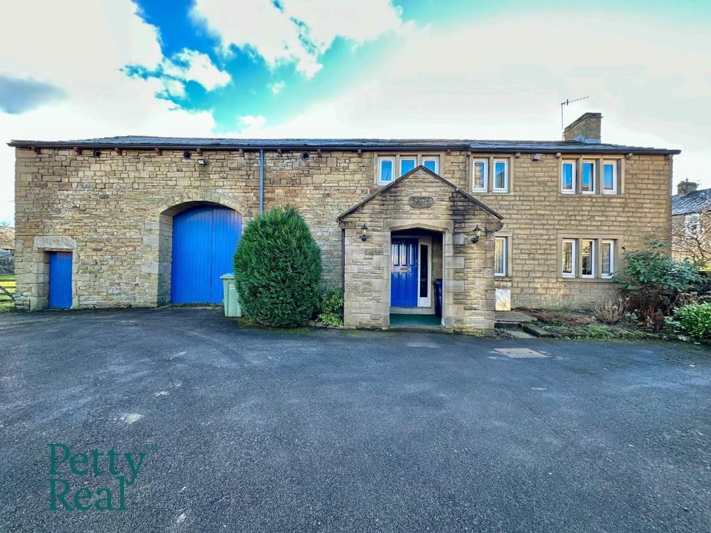 Property photo 1 of 23