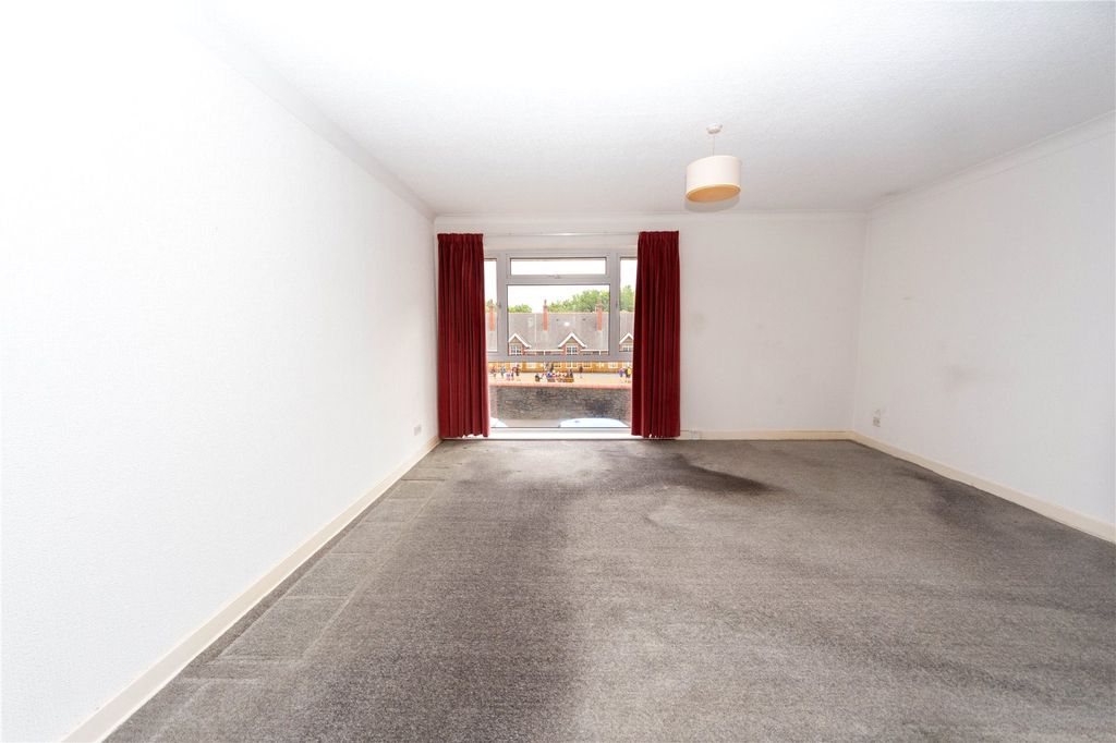 2 bed maisonette for saleHighfields, Llandaff, Cardiff CF5 photo 5