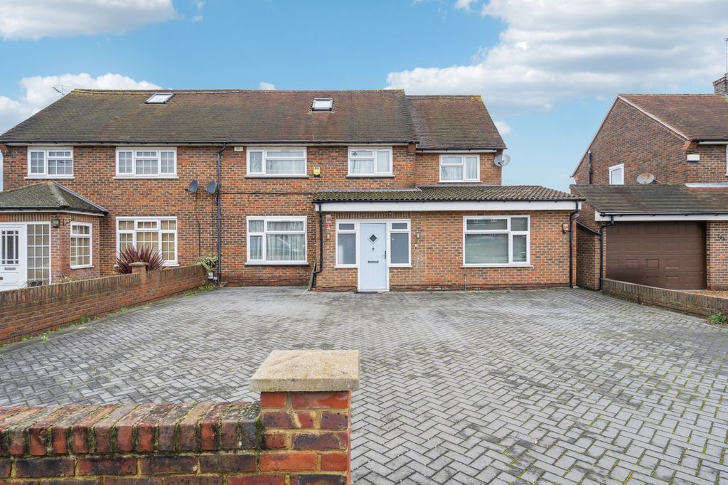 Property photo 1 of 24