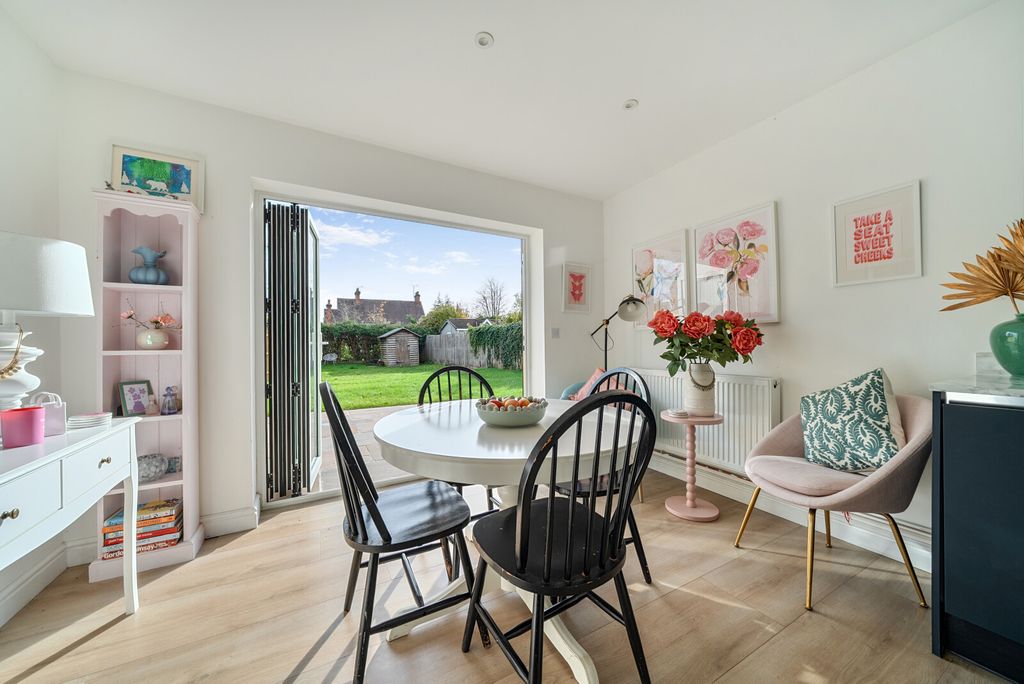 Property photo 2 of 22 1376421-7-6909F2E...