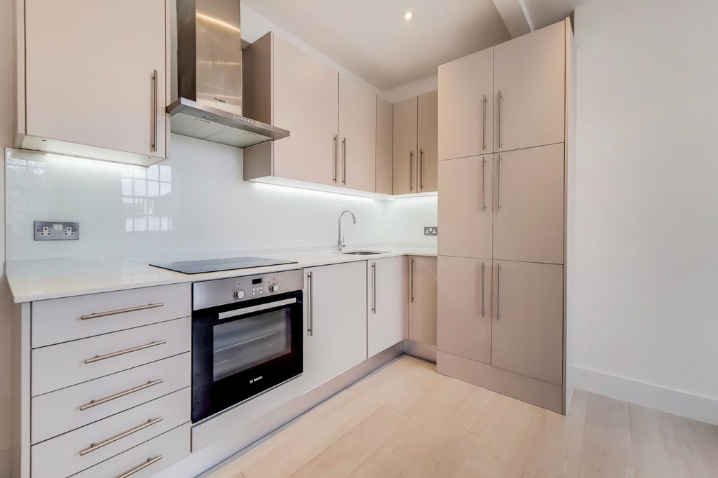 Property photo 3 of 9 Picture No. 13