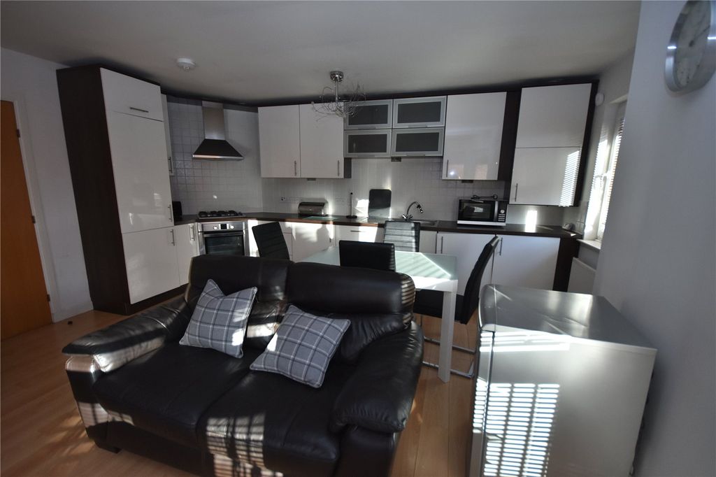 Property photo 3 of 9 Photo 3