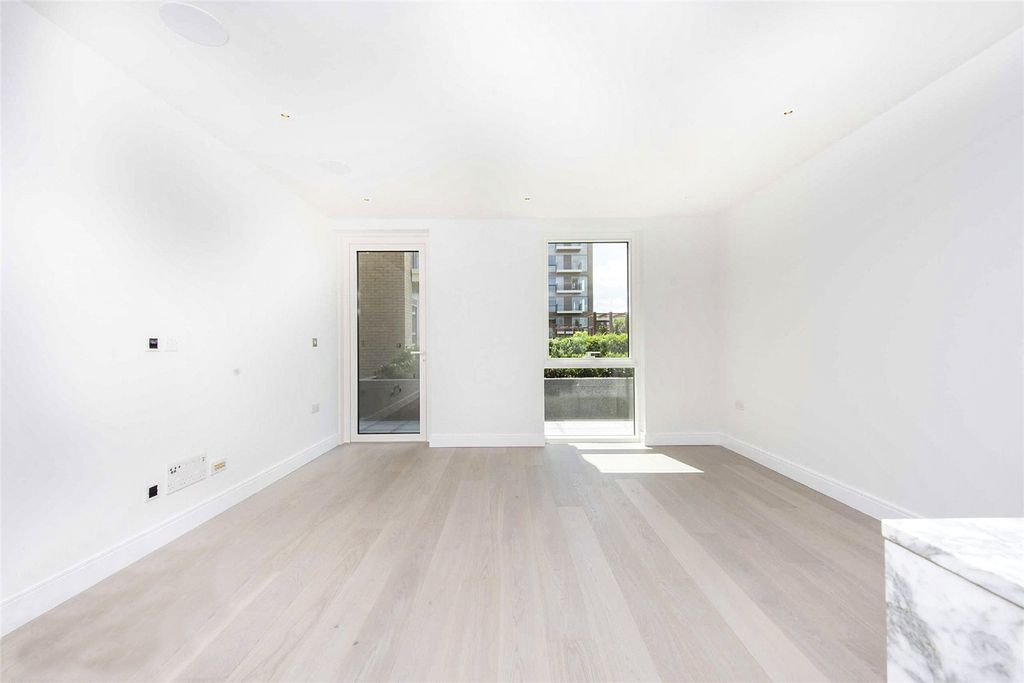 Property photo 1 of 13 Reception Room