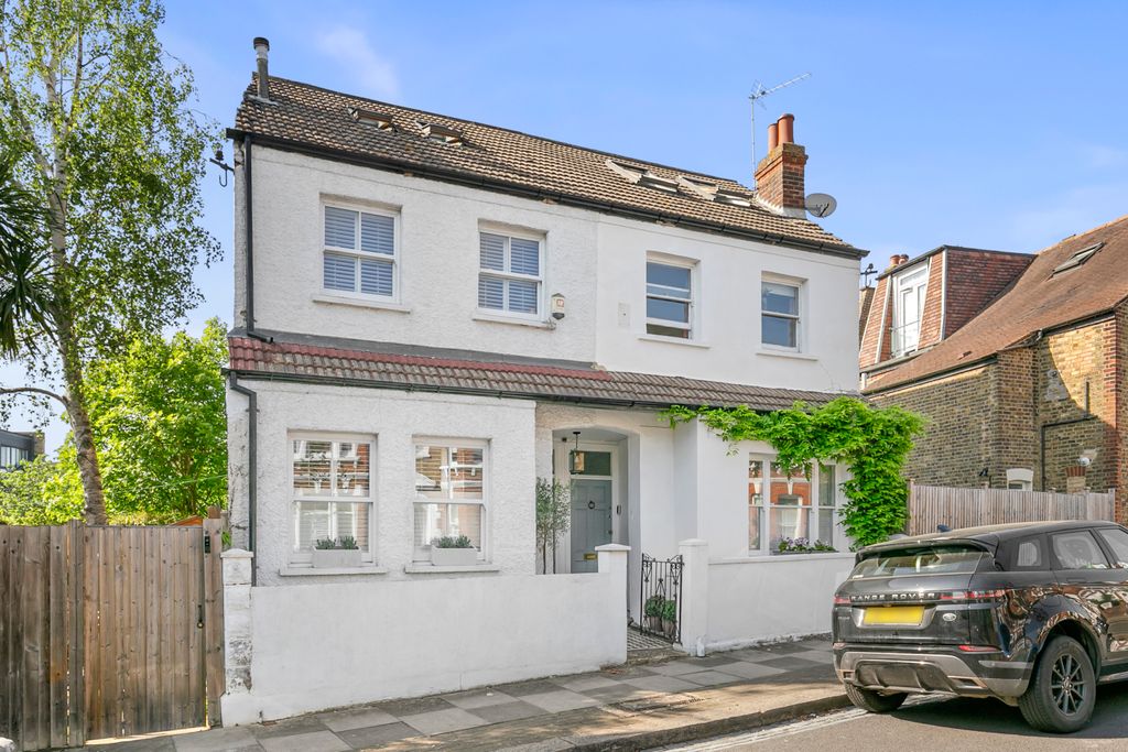 Property photo 2 of 14