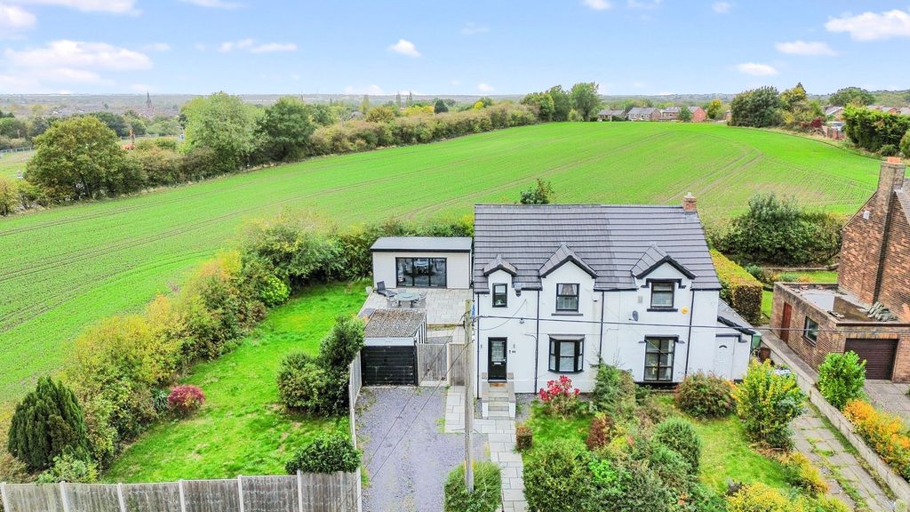 Property photo 1 of 32