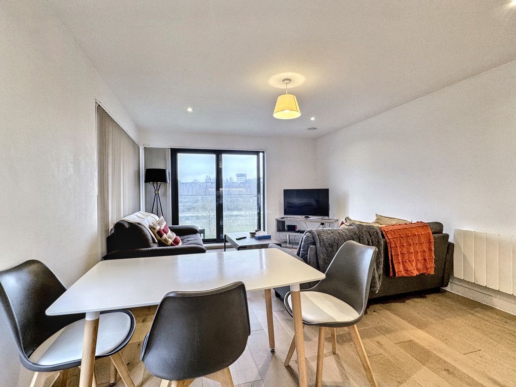 Property photo 3 of 12 Img_6460