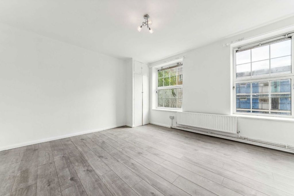 Property photo 2 of 5