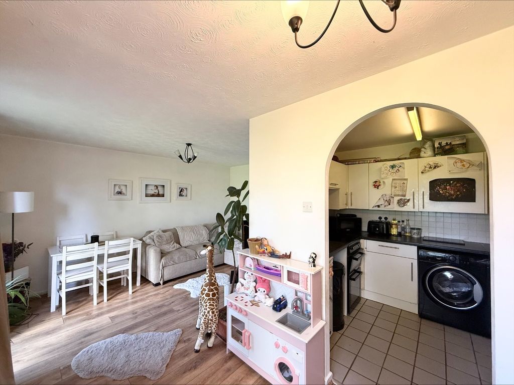 Property photo 3 of 11 Picture No. 22