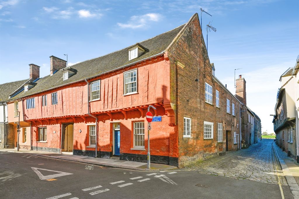 Property photo 1 of 20